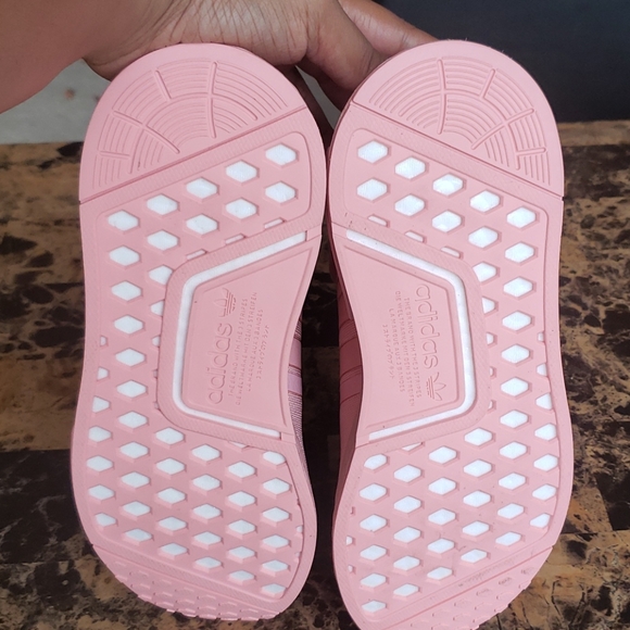 Adidas NMD R1 Athletic Sneakers Pink - Picture 14 of 15